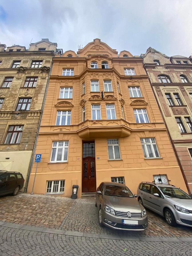 カルロヴィ・ヴァリLazensky Apartmanアパートメント エクステリア 写真